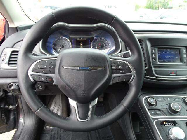 2016 Chrysler 200 Limited 4Dr Sedan